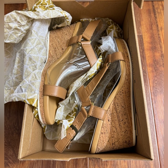 NIB Teva Women's Arrabelle Universal Wedge Sandal Tan Size 7 - Picture 8 of 16